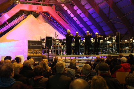 orig_6422a09f3aa5a2.77125049 | Sächsische Bläserphilharmonie - Zukunftsmusik braucht Energie - Wandelkonzert durch das Kraftwerk Lippendorf