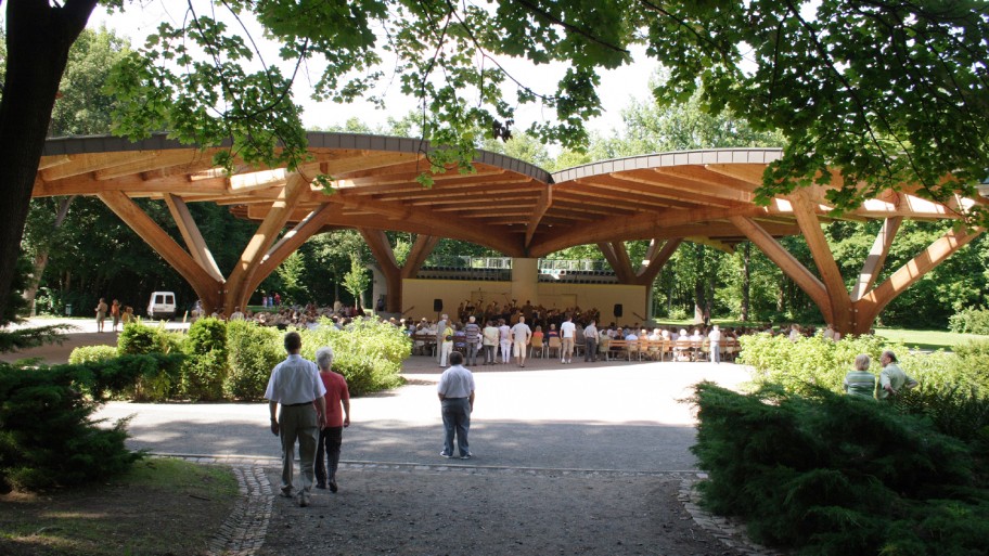 Titelmotiv – Eröffnung der Spielzeit 2025/26 - Wandelkonzert mit der Sächsischen Bläserphilharmonie