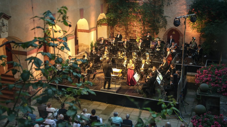Titelmotiv – Open-Air Schlosskonzert