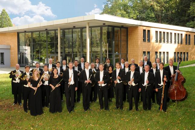 s_r11_09_dba1 | Sächsische Bläserphilharmonie - Neuigkeiten - 75 JAHRE UND KEIN BISSCHEN LEISE - Die Erfolgsgeschichte der Sächsischen Bläserphilharmonie